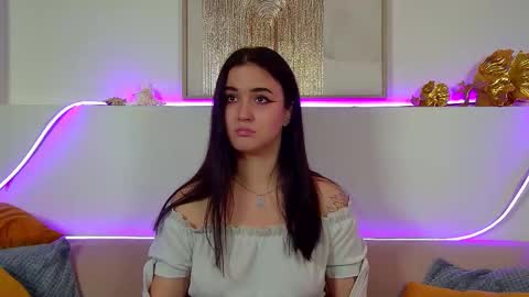 Christina online show from September 23, 2025, 6:55 pm