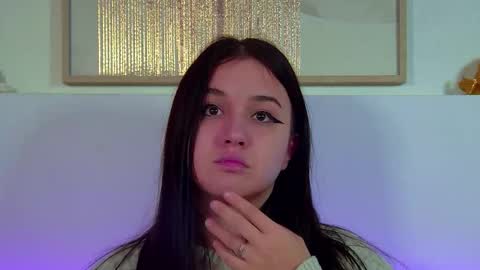 Christina online show from October 5, 2025, 5:50 am