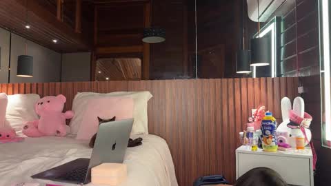 Christina Sage online show from September 17, 2025, 12:34 am