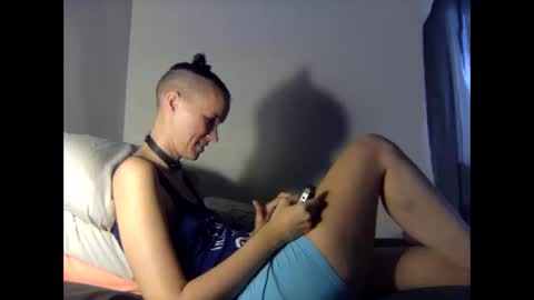 Christina Saunters online show from October 13, 2025, 4:07 pm