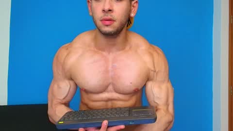 Snapshot of christopher_w chatting on December 15, 2024, 1:02 am Christopher online show from December 15, 2024, 1:02 am