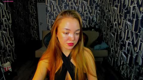 Snapshot of christy_little chatting on December 29, 2024, 8:00 am hristy3 online show from December 29, 2024, 8:00 am