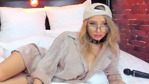 christyna_ross online show from February 27, 2025, 11:26 pm