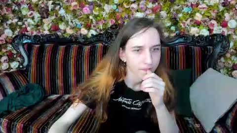 Snapshot of chrisybev chatting on June 24, 2026, 7:46 pm chrisybev online show from June 24, 2026, 7:46 pm