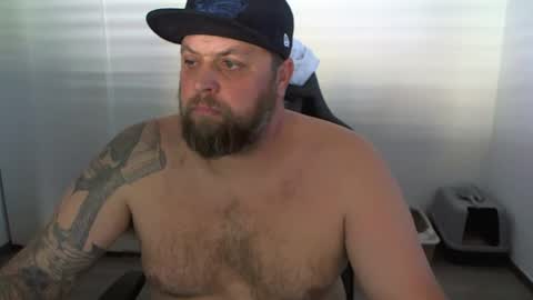 Snapshot of chrizz80 chatting on March 8, 2025, 2:08 pm Chrizz online show from March 8, 2025, 2:08 pm