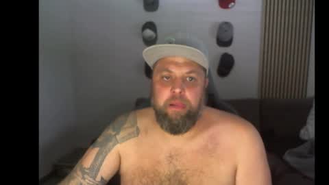 Snapshot of chrizz80 chatting on November 26, 2025, 1:34 pm Chrizz online show from November 26, 2025, 1:34 pm