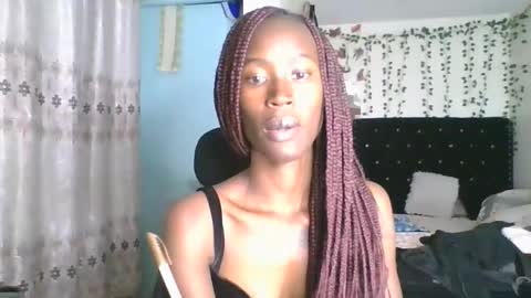 Snapshot of chroe22 chatting on February 6, 2026, 10:13 pm chroe22 online show from February 6, 2026, 10:13 pm