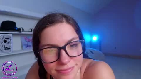 Snapshot of chroniclove chatting on June 19, 2026, 1:10 am Marley online show from June 19, 2026, 1:10 am