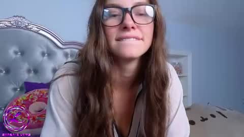 Snapshot of chroniclove chatting on July 1, 2026, 7:02 pm Marley online show from July 1, 2026, 7:02 pm