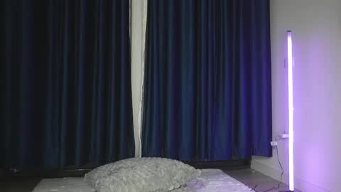 Snapshot of chrystalcade chatting on June 3, 2026, 8:58 pm Chrystal online show from June 3, 2026, 8:58 pm