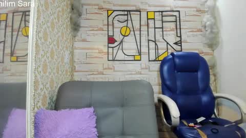 Lily white girl and Emily brunette girl  online show from December 15, 2024, 2:05 pm