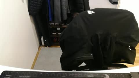 AstorYvr online show from November 25, 2025, 2:00 am