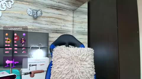 Snapshot of ciara_connor chatting on January 26, 2025, 10:12 am ... ... online show from January 26, 2025, 10:12 am