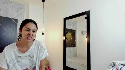 Snapshot of ciara_connor chatting on March 6, 2025, 3:35 am ... ... online show from March 6, 2025, 3:35 am