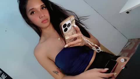 Snapshot of cici_02 chatting on April 29, 2026, 4:44 pm call me Cici online show from April 29, 2026, 4:44 pm