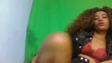 ciciazzhh online show from May 17, 2026, 10:39 pm