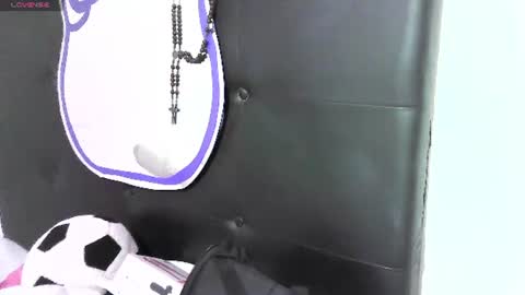 cieloo_777 online show from July 28, 2026, 1:45 am