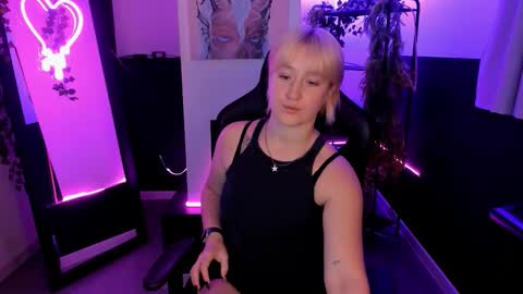 Snapshot of cinbellamy chatting on September 23, 2025, 5:21 am Cin Bellamy online show from September 23, 2025, 5:21 am