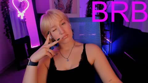 Snapshot of cinbellamy chatting on September 24, 2025, 5:22 am Cin Bellamy online show from September 24, 2025, 5:22 am