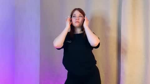 Snapshot of cindiehall chatting on March 5, 2025, 3:51 pm cindiehall online show from March 5, 2025, 3:51 pm