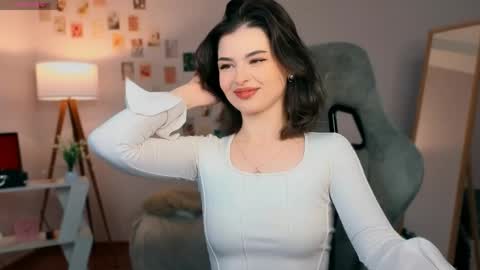 Snapshot of cindyclub_ chatting on June 5, 2026, 3:35 am Rebbeka online show from June 5, 2026, 3:35 am