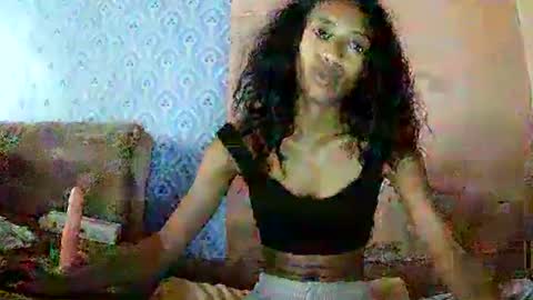 Snapshot of cindyx69 chatting on March 12, 2025, 8:41 am cindyx69 online show from March 12, 2025, 8:41 am