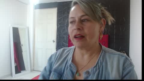 Snapshot of cinthia1609 chatting on January 19, 2025, 2:17 pm cinthia1609 online show from January 19, 2025, 2:17 pm