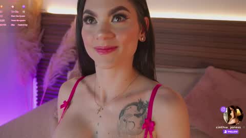 Cinthia online show from January 7, 2026, 5:43 am