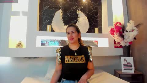 Cinthya  online show from October 18, 2025, 12:17 pm