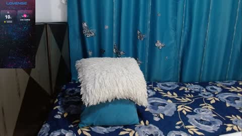 Snapshot of cintialorens1 chatting on January 21, 2025, 7:58 am joha natural hairy pussydont forget thumbs up online show from January 21, 2025, 7:58 am