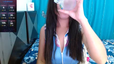 Snapshot of cintialorens1 chatting on February 3, 2025, 7:40 am joha natural hairy pussydont forget thumbs up online show from February 3, 2025, 7:40 am