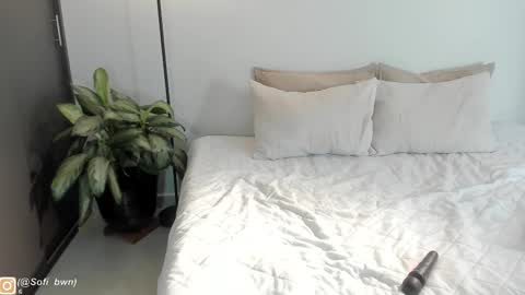 Sofia OF    online show from November 10, 2025, 7:13 pm