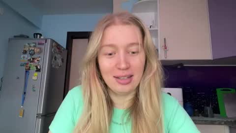 citrusblissss online show from September 20, 2025, 2:23 am