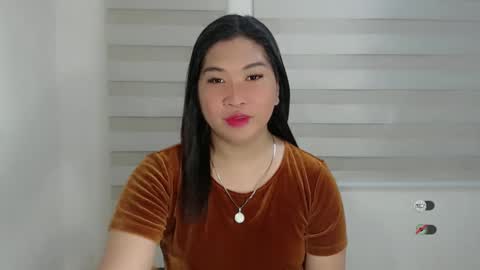 Snapshot of clairewntr_ chatting on January 28, 2025, 5:54 am CLAIRE online show from January 28, 2025, 5:54 am