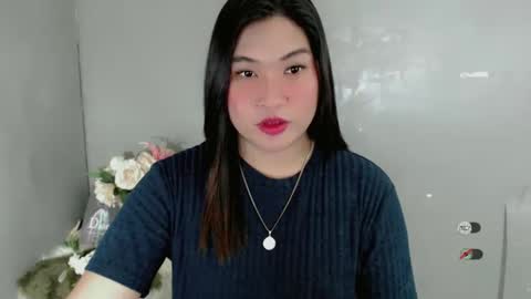 Snapshot of clairewntr_ chatting on March 9, 2025, 5:39 pm CLAIRE online show from March 9, 2025, 5:39 pm