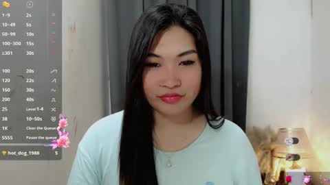 Snapshot of clairewntr_ chatting on November 14, 2025, 5:17 am CLAIRE online show from November 14, 2025, 5:17 am