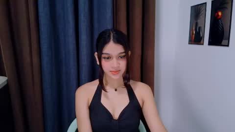 Snapshot of clairxhunter18 chatting on August 5, 2026, 7:22 am YOUR HUNTER GODDESS online show from August 5, 2026, 7:22 am