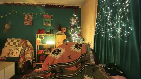 Snapshot of clancyosbourne chatting on January 17, 2026, 6:22 pm Clancy online show from January 17, 2026, 6:22 pm