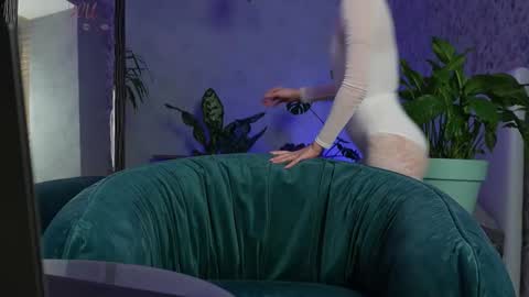 Clara online show from February 12, 2026, 7:09 pm