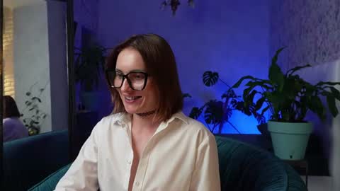 Clara online show from July 3, 2026, 6:47 pm