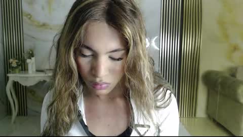 Clara  online show from September 10, 2025, 8:31 pm