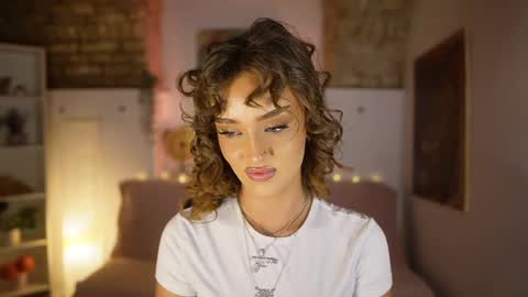 Snapshot of clara_smile chatting on February 23, 2025, 7:38 pm Clara smile online show from February 23, 2025, 7:38 pm