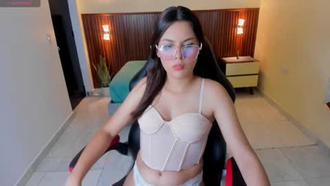 Snapshot of clara_ward chatting on February 19, 2026, 7:21 pm C L A R A online show from February 19, 2026, 7:21 pm