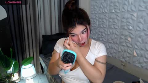 Snapshot of claraakhasova chatting on December 22, 2024, 6:26 pm Samantha online show from December 22, 2024, 6:26 pm