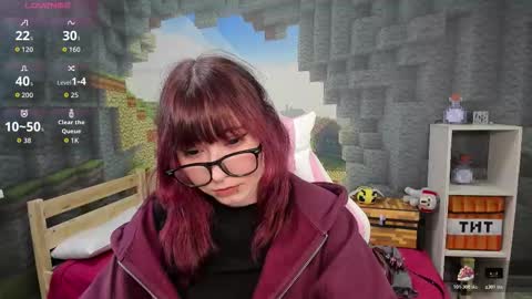 Snapshot of clarabenson chatting on November 7, 2025, 6:41 pm clarabenson online show from November 7, 2025, 6:41 pm