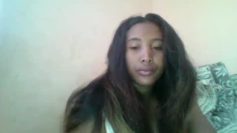 Snapshot of clarah0123 chatting on December 7, 2024, 6:32 am Clarah0123 online show from December 7, 2024, 6:32 am