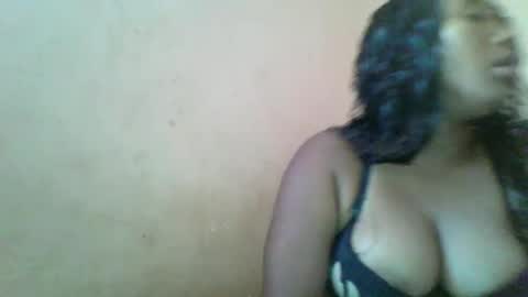 Snapshot of clarah0123 chatting on January 9, 2025, 6:06 am Clarah0123 online show from January 9, 2025, 6:06 am