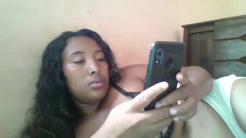 Snapshot of clarah0123 chatting on January 9, 2025, 9:59 am Clarah0123 online show from January 9, 2025, 9:59 am