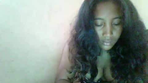 Snapshot of clarah0123 chatting on February 4, 2025, 5:53 am Clarah0123 online show from February 4, 2025, 5:53 am