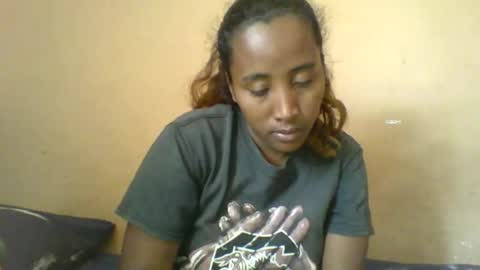 Snapshot of clarah0123 chatting on September 13, 2025, 8:25 am Clarah0123 online show from September 13, 2025, 8:25 am